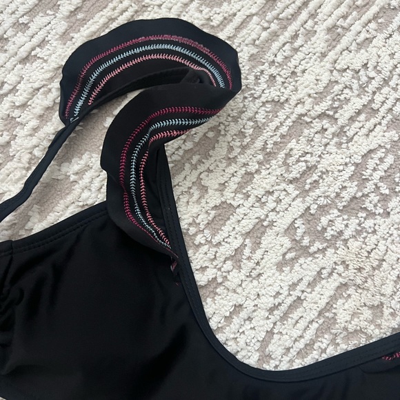 Black bikini swim top with ruffles (small) - Picture 2 of 3